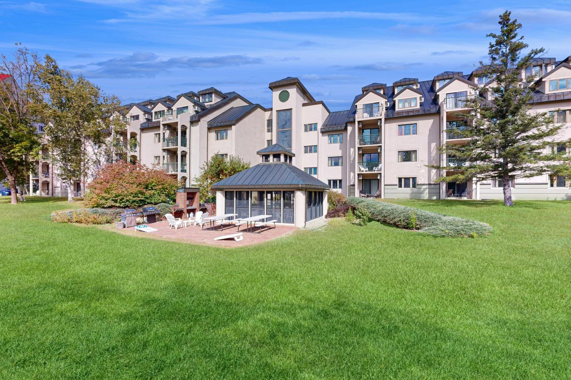 Autumn Colors Condo At Rivergreen Lincoln Bagian luar foto