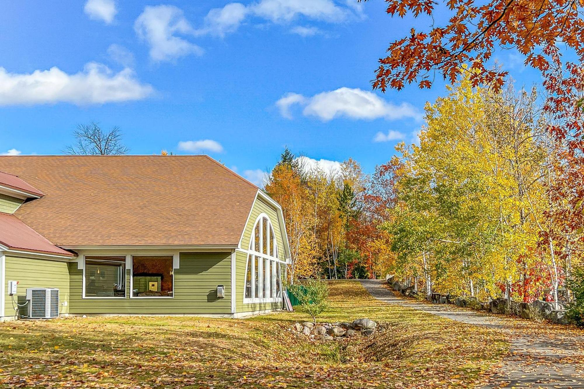 Autumn Colors Condo At Rivergreen Lincoln Bagian luar foto